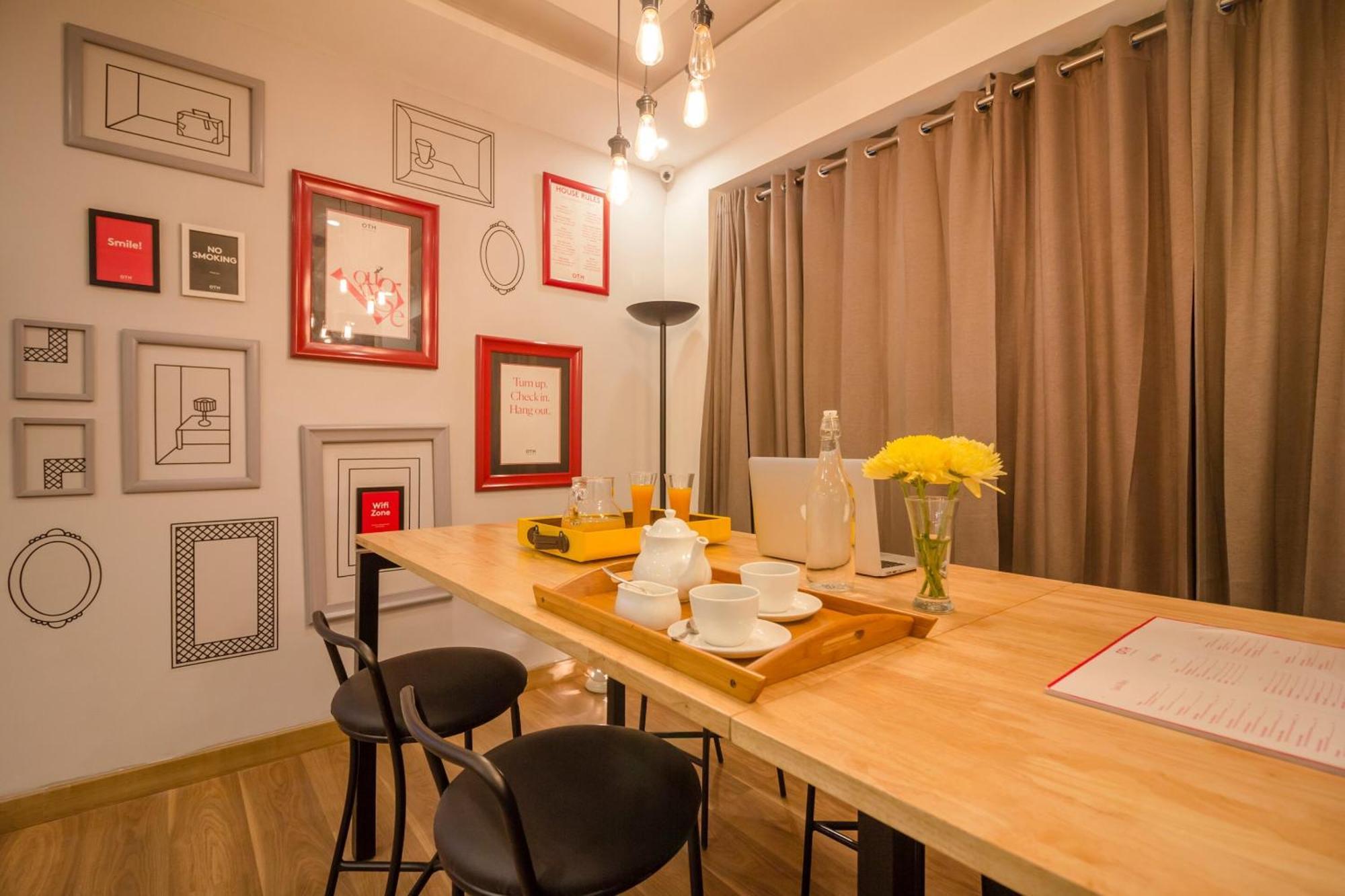 Townhouse The Amv Hotel Гургаон Екстериор снимка
